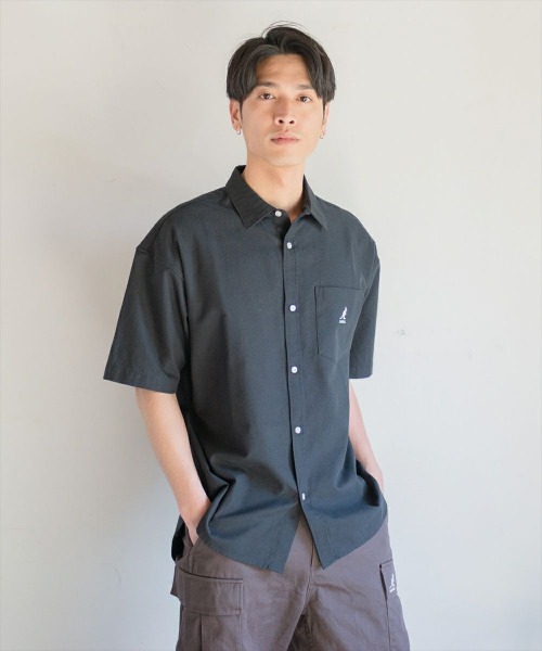KANGOL(カンゴール)の「KANGOL【カンゴール】オックス半袖シャツ(シャツ/ブラウス・メンズ・ホワイト/ブラック・M/L/XL)」の2枚目の写真