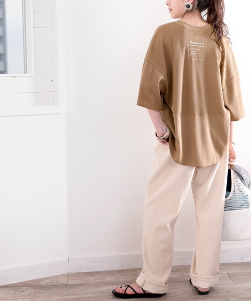 classicalelf(クラシカルエルフ)の「さらり、ワッフル。デイリーに使える、バックプリントトップス(Tシャツ/カットソー・レディース・オフホワイト/ブラック/モカ/グレー・MEDIUM/LARGE/XX-LARGE/X-LARGE)」の10枚目の写真