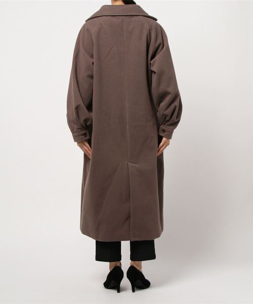 fifth（フィフス）の「ボリュームスリーブラグランコート（トレンチコート・レディース・アイボリー/モカ・SMALL/MEDIUM）」の4枚目の写真