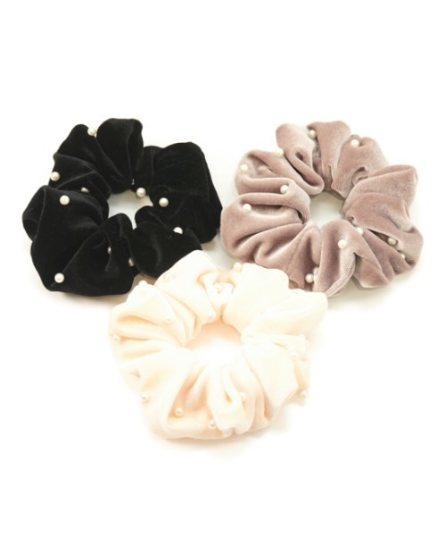 flower（フラワー）の「スノーパールシュシュ（シュシュ・レディース・ブラック/ベージュ/アイボリー・FREE）」の13枚目の写真