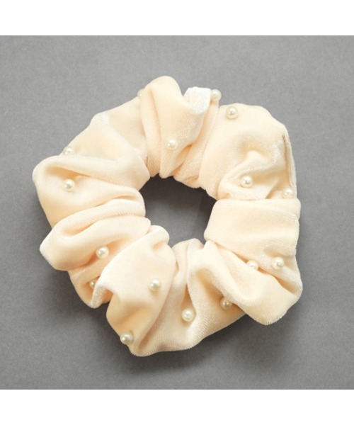 flower（フラワー）の「スノーパールシュシュ（シュシュ・レディース・ブラック/ベージュ/アイボリー・FREE）」の12枚目の写真