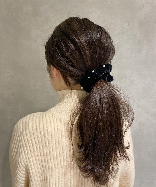 flower（フラワー）の「スノーパールシュシュ（シュシュ・レディース・ブラック/ベージュ/アイボリー・FREE）」の16枚目の写真