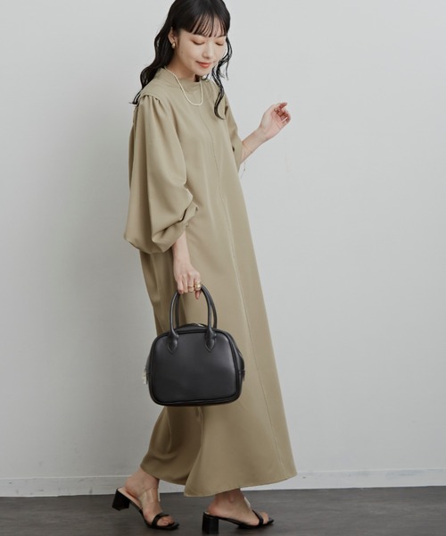 Aunt Marie's（アントマリーズ）の「タックスリーブワンピース / AUNT MARIE'S（ワンピース・レディース・ブラック/ベージュ/ブルー・FREE）」の5枚目の写真