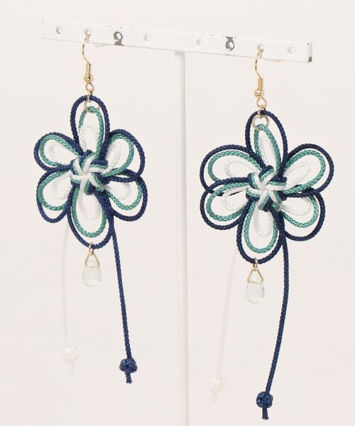 カヤ（カヤ）の「【カヤ】組み花ピアス（ピアス（両耳用）・レディース・エンジ/ブルー/モスグリーン・FREE）」の4枚目の写真