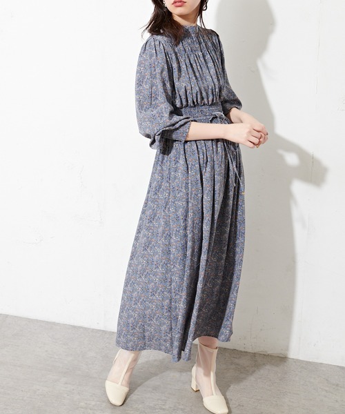 natural couture（ナチュラルクチュール）の「シャーリング使いおしゃれワンピース（ワンピース・レディース・ピンクベージュ/その他3/その他2/サックスブルー/その他1・FREE）」の4枚目の写真