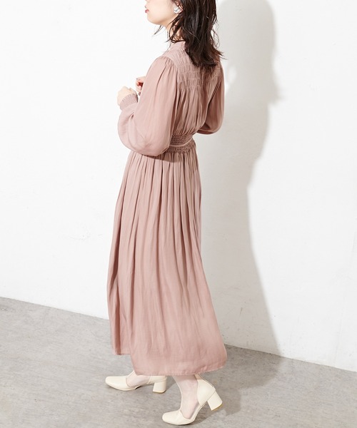 natural couture（ナチュラルクチュール）の「シャーリング使いおしゃれワンピース（ワンピース・レディース・ピンクベージュ/その他3/その他2/サックスブルー/その他1・FREE）」の12枚目の写真