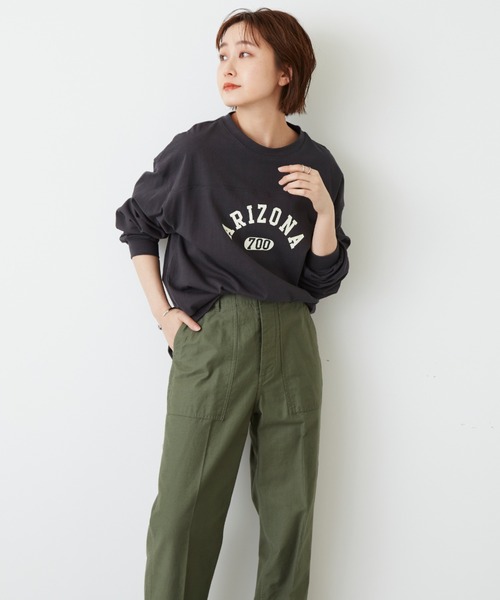 Auntie Rosa Holiday（アンティローザホリデー）の「フットボールロゴロングTシャツ（Tシャツ/カットソー・レディース・ホワイト/チャコールグレー/ベージュ/ブルー・FREE）」の2枚目の写真