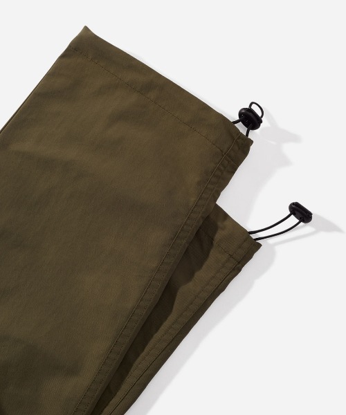 Saturdays NYC（サタデーズ ニューヨークシティ ）の「Kingston Garment Dyed Climbing Pant（その他パンツ・メンズ・ダークブラウン/ベージュ・X-SMALL/S/M/L/XL）」の4枚目の写真