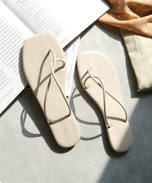 AmiAmi(アミアミ)の「クロスチューブストラップトングサンダル(サンダル・レディース・ブラック/ブラウン/アイボリー/キャメル・LL/S/M/L)」の14枚目の写真