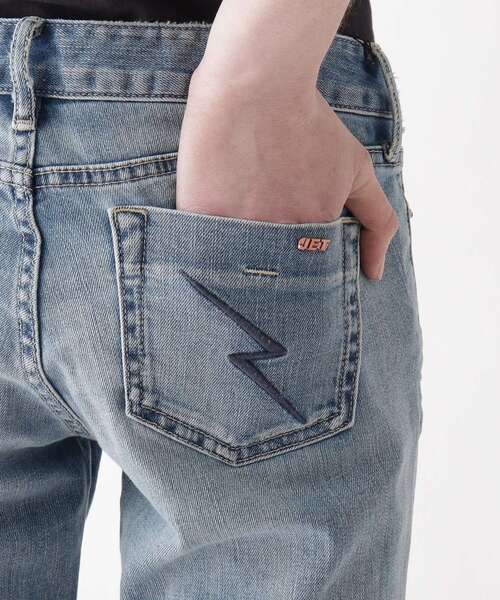 JET（ジェット）の「◆【ウォッシャブル】HERMOSA BEACH CROPPED デニムパンツ（デニムパンツ・レディース・ライトブルー/ブルー・24/25/26/27/28/23）」の13枚目の写真