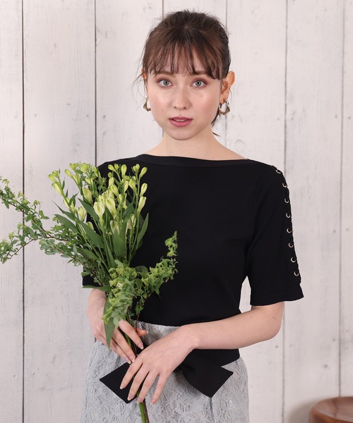 ASTORIA ODIER(アストリアオディール)の「スピンドルボートネックプルオーバー(ニット/セーター・レディース・ブラック/ホワイト/マジェンタ/レッド・MEDIUM)」の22枚目の写真