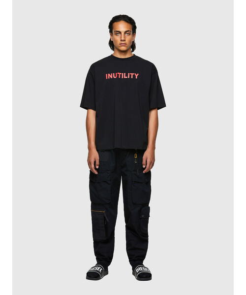 DIESEL（ディーゼル）の「メンズ 半袖 Tシャツ ルーズフィット（Tシャツ/カットソー・メンズ・ホワイト/ブラック・LARGE/MEDIUM/XX-LARGE/SMALL/X-LARGE/X-SMALL/XXX-LARGE）」の9枚目の写真