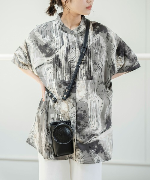 Lull（ルル）の「【Lull / ルル】プリーツバンドカラーシャツ（シャツ/ブラウス・レディース・グレイッシュベージュ/ピンク/ホワイト/ミント/ブラック/ベージュ・ONESIZE）」の3枚目の写真