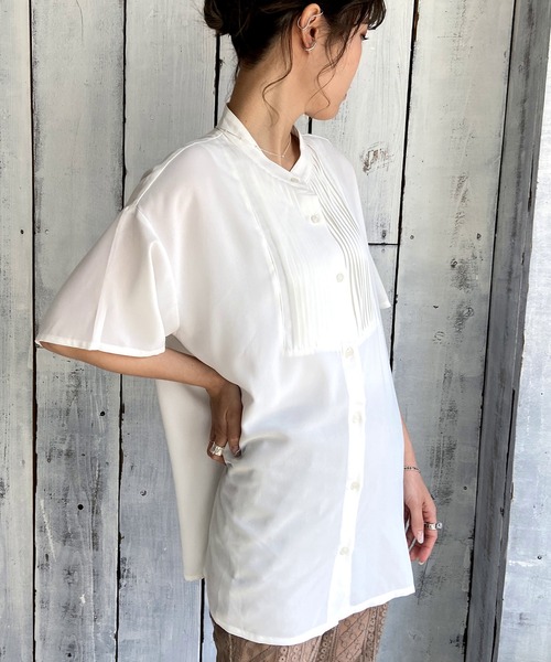 Lull（ルル）の「【Lull / ルル】プリーツバンドカラーシャツ（シャツ/ブラウス・レディース・グレイッシュベージュ/ピンク/ホワイト/ミント/ブラック/ベージュ・ONESIZE）」の9枚目の写真