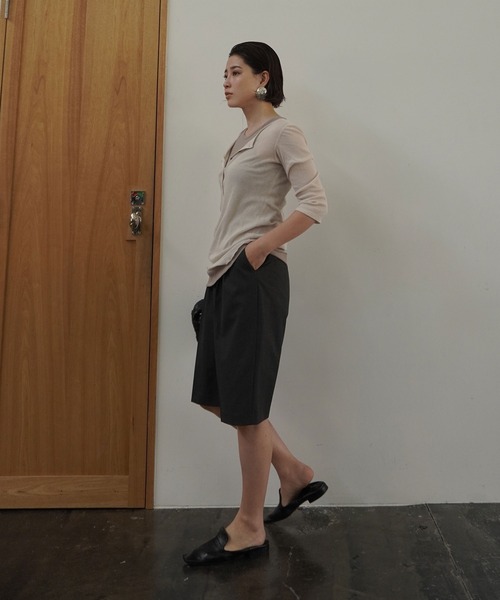 ETRE TOKYO（エトレトウキョウ）の「ヘンリーネックエアリートップス（Tシャツ/カットソー・レディース・グレイッシュベージュ/ネイビー/オフホワイト/グレー/ピンク/ベージュ・FREE）」の7枚目の写真