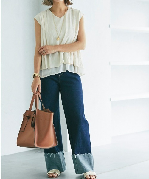 &. NOSTALGIA(アンドドットノスタルジア)の「ロールアップワイドデニムパンツ(デニムパンツ・レディース・インディゴブルー/ブルー/ブラック・S/M)」の8枚目の写真