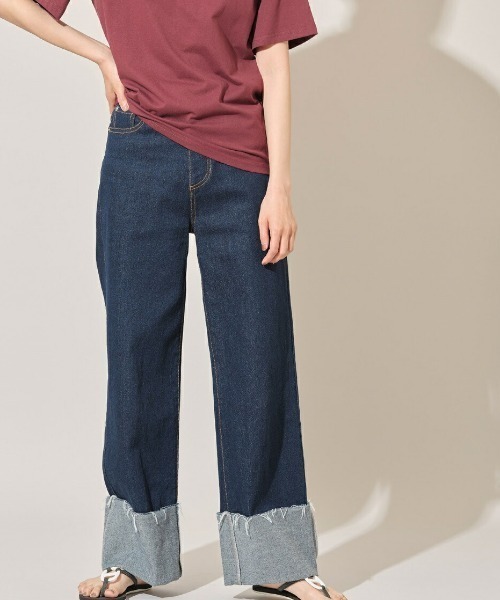 &. NOSTALGIA(アンドドットノスタルジア)の「ロールアップワイドデニムパンツ(デニムパンツ・レディース・インディゴブルー/ブルー/ブラック・S/M)」の11枚目の写真