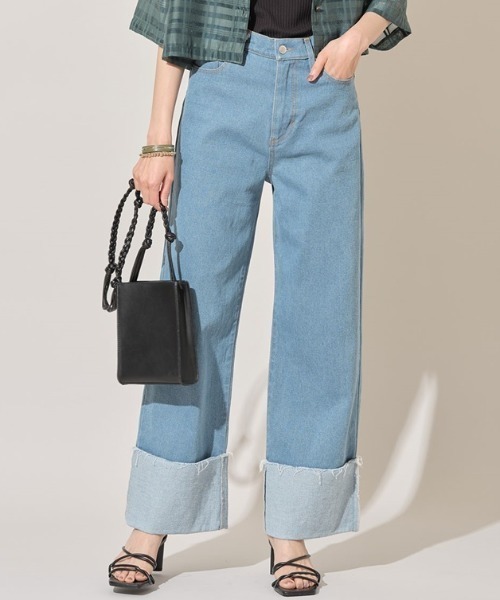 &. NOSTALGIA(アンドドットノスタルジア)の「ロールアップワイドデニムパンツ(デニムパンツ・レディース・インディゴブルー/ブルー/ブラック・S/M)」の16枚目の写真