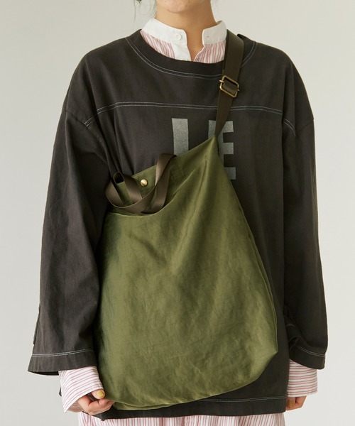 note et silence （ノートエシロンス）の「.ナイロンツイル ショルダーBAG（ショルダーバッグ・レディース・カーキ/ブラック・FREE）」の8枚目の写真