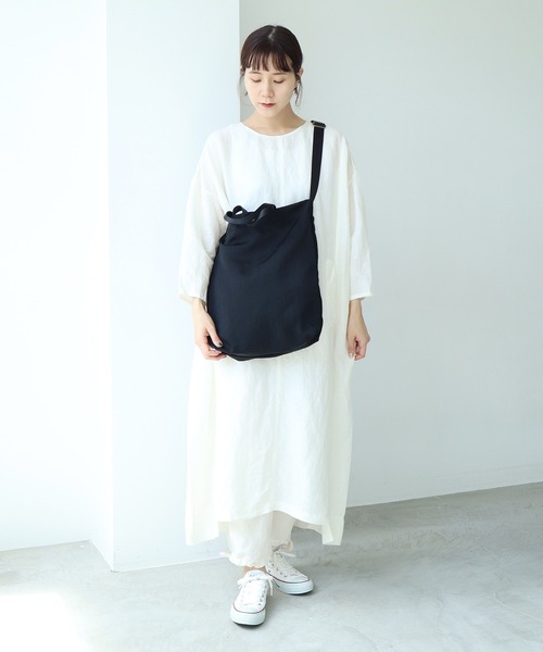 note et silence （ノートエシロンス）の「.ナイロンツイル ショルダーBAG（ショルダーバッグ・レディース・カーキ/ブラック・FREE）」の14枚目の写真