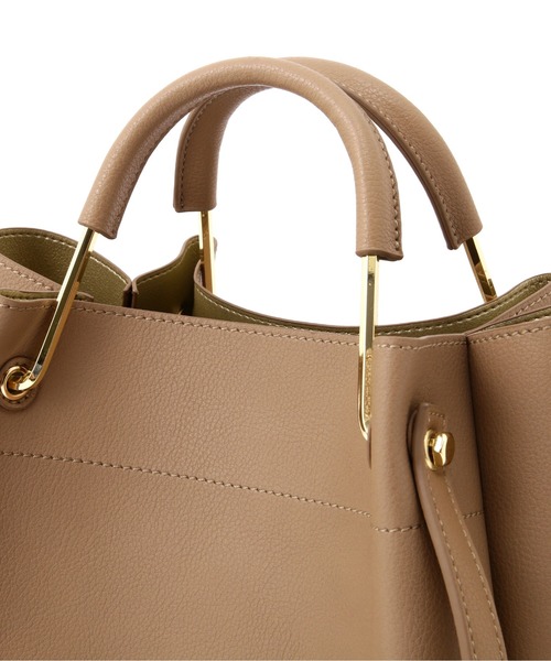 NATURAL BEAUTY BASIC（ナチュラルビューティーベーシック）の「メタル