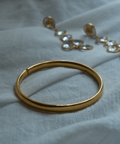 Whim Gazette（ウィムガゼット）の「【SHYLA】バングル（バングル/リストバンド・レディース・ゴールド・FREE）」の2枚目の写真