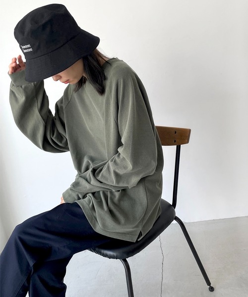 CANAL JEAN（キャナルジーン）の「RED CHOP WORKS(レッドチョップワークス) ピグメントラグランロングTシャツ（Tシャツ/カットソー・レディース・チャコールグレー/ネイビー/カーキ・38）」の3枚目の写真