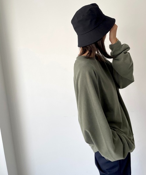 CANAL JEAN（キャナルジーン）の「RED CHOP WORKS(レッドチョップワークス) ピグメントラグランロングTシャツ（Tシャツ/カットソー・レディース・チャコールグレー/ネイビー/カーキ・38）」の6枚目の写真