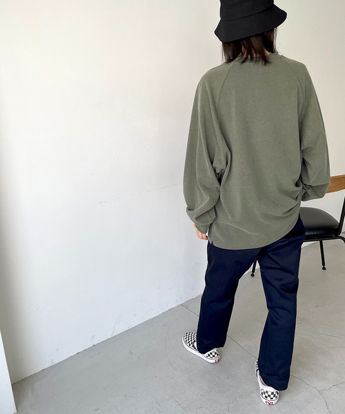 CANAL JEAN（キャナルジーン）の「RED CHOP WORKS(レッドチョップワークス) ピグメントラグランロングTシャツ（Tシャツ/カットソー・レディース・チャコールグレー/ネイビー/カーキ・38）」の7枚目の写真