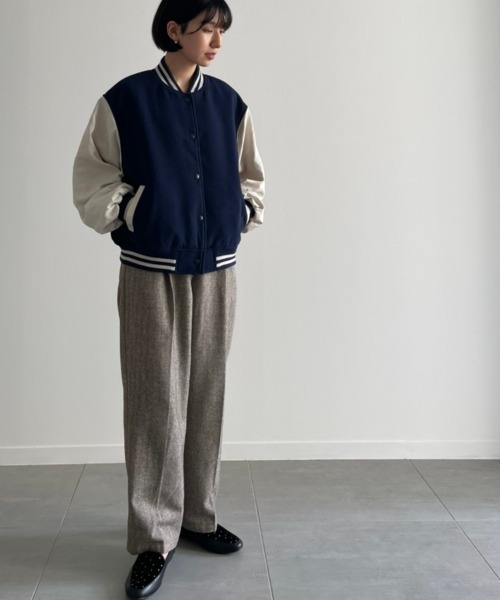 NEUNA（ヌナ）の「スタジャン/異素材切替え/カレッジ（スタジャン・レディース・ブラック/グリーン/ネイビー・FREE）」の12枚目の写真