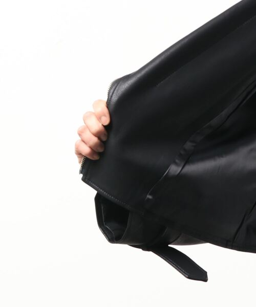 AMBIENT(アンビエント)の「クロップドライダースジャケット(ライダースジャケット・レディース・アイボリー/ブラック/グレイッシュベージュ・FREE)」の5枚目の写真