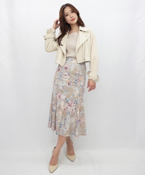 AMBIENT(アンビエント)の「クロップドライダースジャケット(ライダースジャケット・レディース・アイボリー/ブラック/グレイッシュベージュ・FREE)」の1枚目の写真