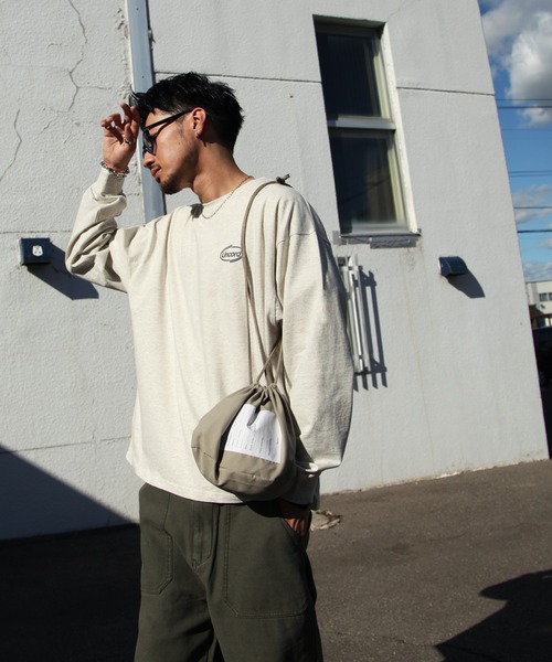 UNCORD(アンコード)の「【UNCORD】パーソナルエフェクツバッグ/巾着ショルダーバッグ(ショルダーバッグ・メンズ・ブラック/カーキ/グレイッシュベージュ・FREE)」の4枚目の写真