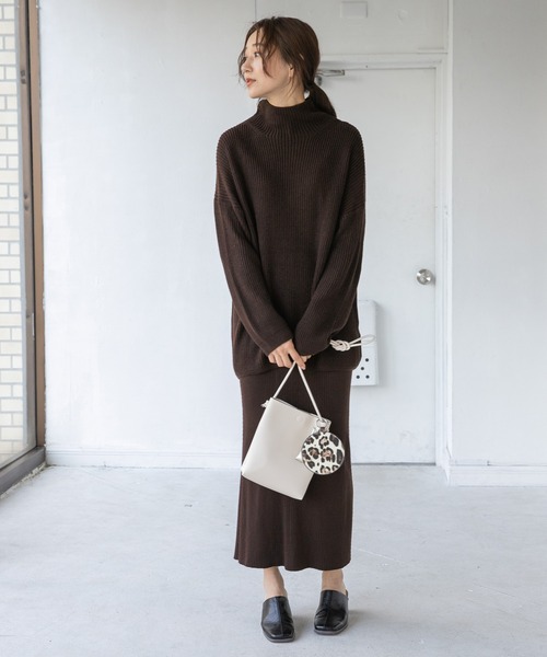 LEPSIM（レプシィム）の「１２Ｇケアニットストレートスカート　952524（スカート・レディース・ブラック/ブラウン/ブルーグリーン・FREE）」の7枚目の写真