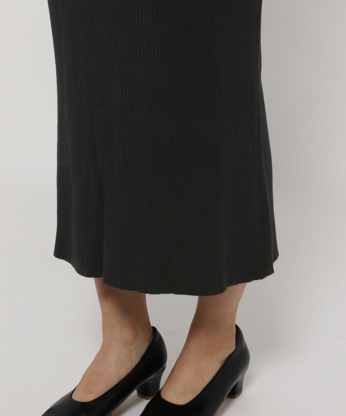 LEPSIM（レプシィム）の「１２Ｇケアニットストレートスカート　952524（スカート・レディース・ブラック/ブラウン/ブルーグリーン・FREE）」の17枚目の写真