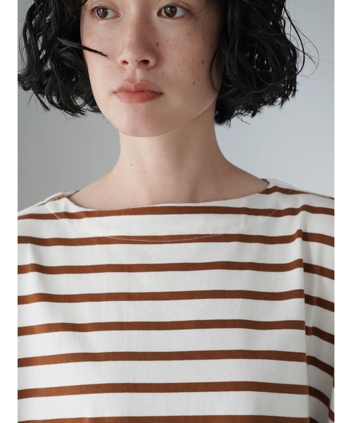 AMERICAN HOLIC(アメリカンホリック)の「パネルボーダーボートネックカットプルオーバー(Tシャツ/カットソー・レディース・ブラック/オフホワイト/ブラウン・M/L)」の9枚目の写真