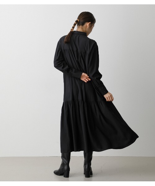 AZUL by moussy(アズールバイマウジー)の「TIERED HEM SHIRT ONEPIECE/ティアードヘムシャツワンピース(ワンピース・レディース・ブラック/カーキ/ライトブラウン/オフホワイト・SMALL/MEDIUM)」の5枚目の写真