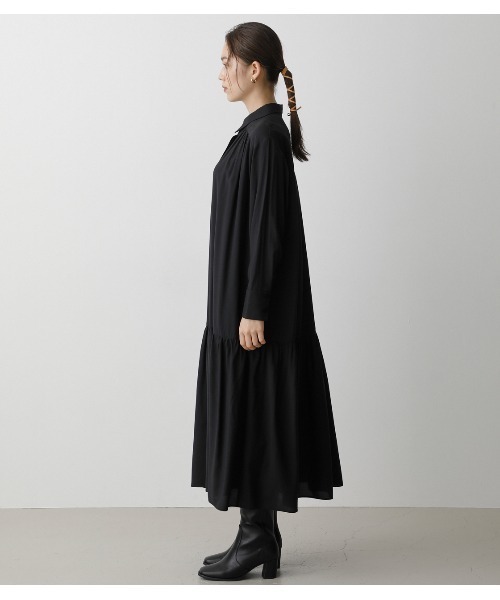 AZUL by moussy(アズールバイマウジー)の「TIERED HEM SHIRT ONEPIECE/ティアードヘムシャツワンピース(ワンピース・レディース・ブラック/カーキ/ライトブラウン/オフホワイト・SMALL/MEDIUM)」の9枚目の写真