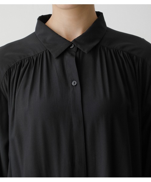 AZUL by moussy(アズールバイマウジー)の「TIERED HEM SHIRT ONEPIECE/ティアードヘムシャツワンピース(ワンピース・レディース・ブラック/カーキ/ライトブラウン/オフホワイト・SMALL/MEDIUM)」の11枚目の写真