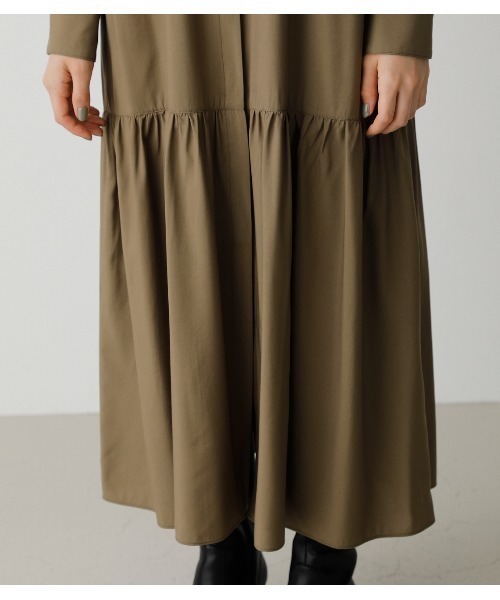 AZUL by moussy(アズールバイマウジー)の「TIERED HEM SHIRT ONEPIECE/ティアードヘムシャツワンピース(ワンピース・レディース・ブラック/カーキ/ライトブラウン/オフホワイト・SMALL/MEDIUM)」の22枚目の写真