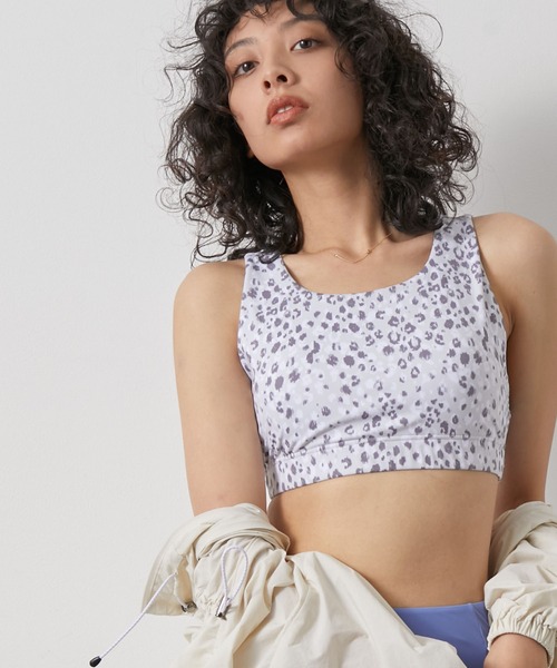 未使用　NERGY レオパードプリントサポートブラ パンツセット　ヨガウェア 未使用 NERGY レオパードプリントサポートブラ パンツセット