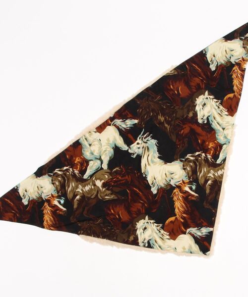 KENZO(ケンゾー)の「Chevaux Kenzo Triangle Faux Fur Scarf(マフラー・レディース・ブラック系その他・ONE SIZE)」の2枚目の写真