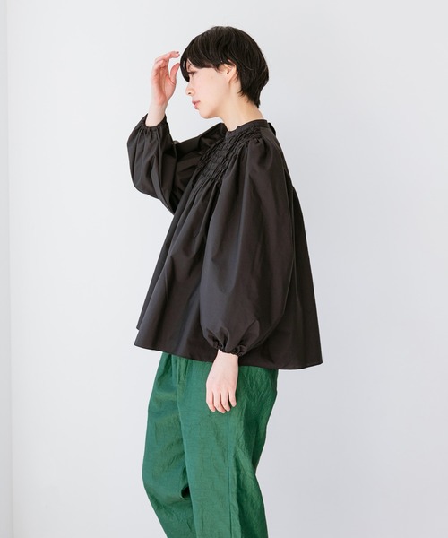 note et silence （ノートエシロンス）の「【AMB100貨】オーガニックリサイクルブロード シャーリングブラウス（シャツ/ブラウス・レディース・ブラック・FREE）」の14枚目の写真