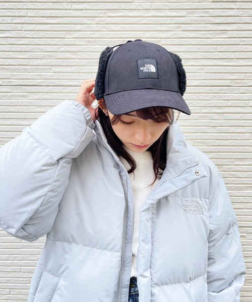 THE NORTH FACE（ザノースフェイス）の「THE NORTH FACE / EARMUFF HARD BALL CAP（キャップ・レディース・ダークベージュ/ブラック・FREE）」の2枚目の写真