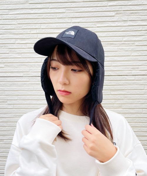 THE NORTH FACE（ザノースフェイス）の「THE NORTH FACE / EARMUFF HARD BALL CAP（キャップ・レディース・ダークベージュ/ブラック・FREE）」の3枚目の写真