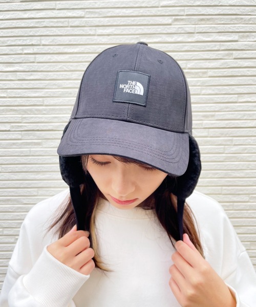 THE NORTH FACE（ザノースフェイス）の「THE NORTH FACE / EARMUFF HARD BALL CAP（キャップ・レディース・ダークベージュ/ブラック・FREE）」の4枚目の写真