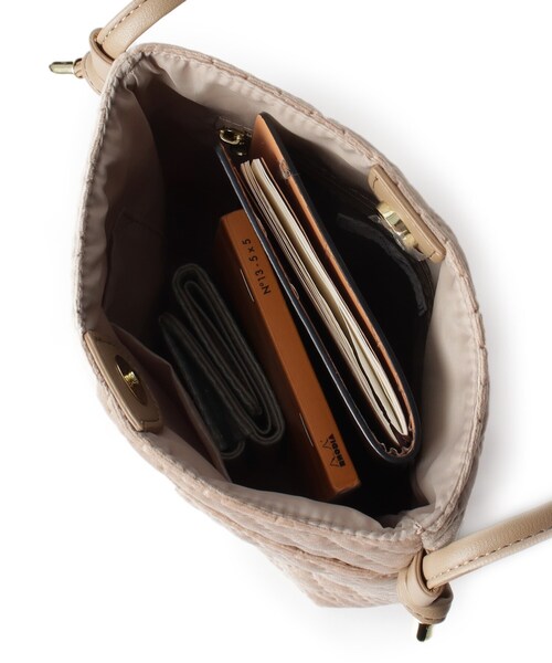 DRESKIP（ドレスキップ）の「◆キルティングミニショルダー（ショルダーバッグ・レディース・ブラック/ダークグリーン/ベージュ/グレー/パープル系・00）」の8枚目の写真