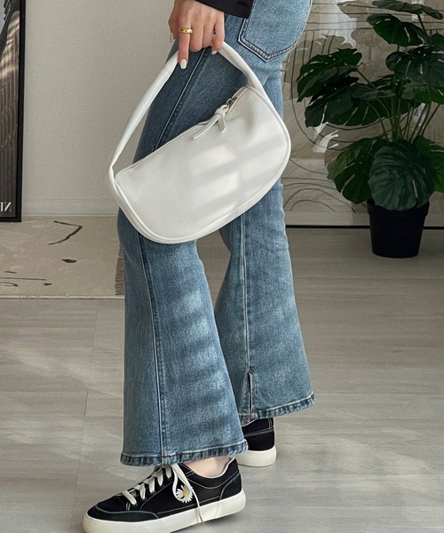 etade（エタード）の「【etade】crescent bag etda22s002（ショルダーバッグ・レディース・ホワイト/ブラック/イエロー/グリーン・FREE）」の11枚目の写真