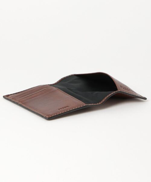 FOSSIL(フォッシル)の「PASSPORT PASSPORT CASE MLG0678222(パスポートケース・メンズ・レンガ・FREE)」の3枚目の写真