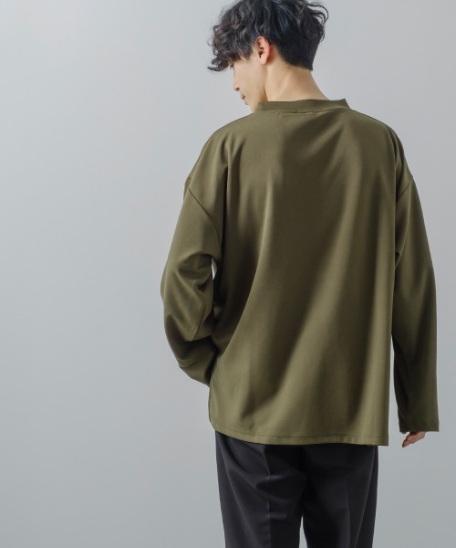 improves(インプローブス)の「カットジョーゼット オーバーサイズ モックネック ロンT セットアップ対応(Tシャツ/カットソー・メンズ・ブラック/ベージュ/ブラウン/ライトブラウン/杢グレー/チャコールグレー/ネイビー/オリーブ/カーキ・LARGE/MEDIUM)」の10枚目の写真